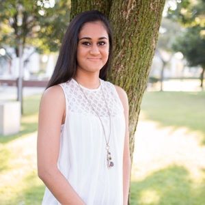 Meet your Posher, Sheena